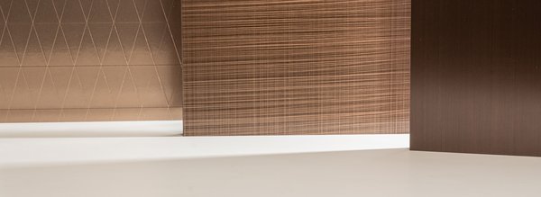 Hand-finished real metal surfaces from the Homapal Metals – Gestures collection 
